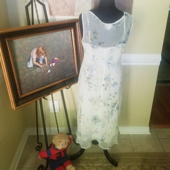 BCBG Maxazaria white floral dress - Picture 2 of 4